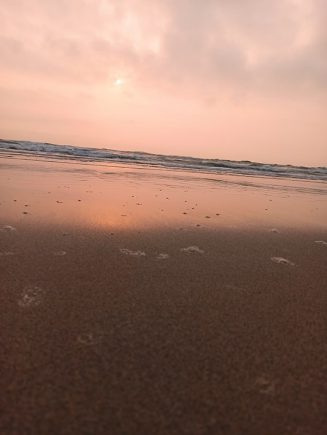 Hình nền đẹp về bình minh trên bãi biển