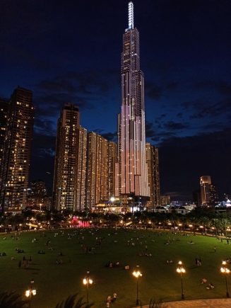 Hình ảnh Tòa nhà Landmark 81 về đêm